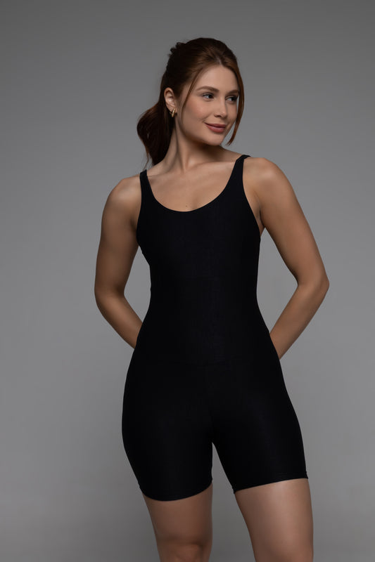 Macaquinho preto chique